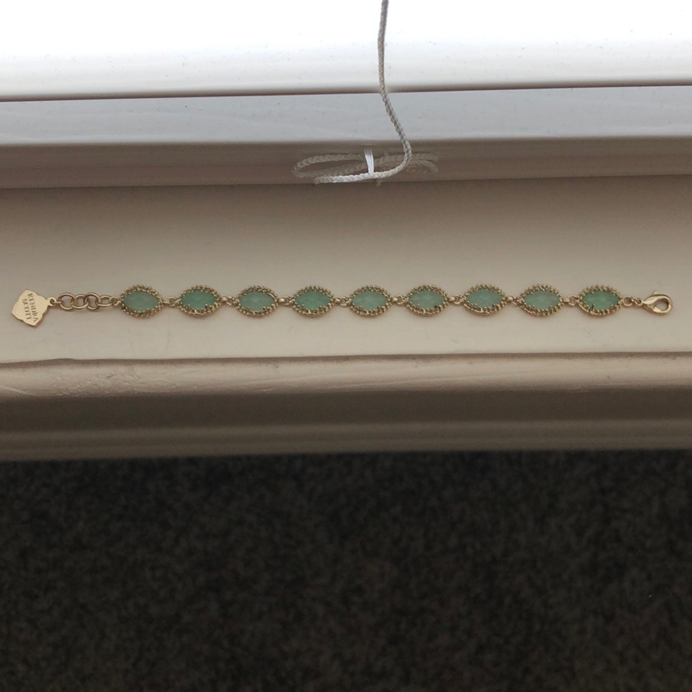 Kendra Scott bracelet